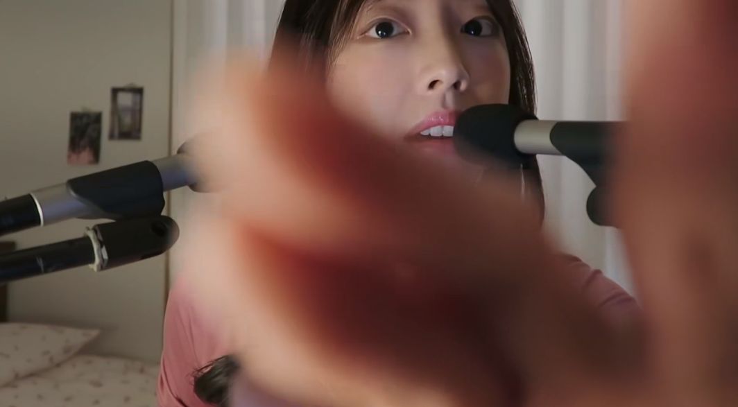 NUKKU反复念词与手部视觉催眠的结合带来沉浸视频插图