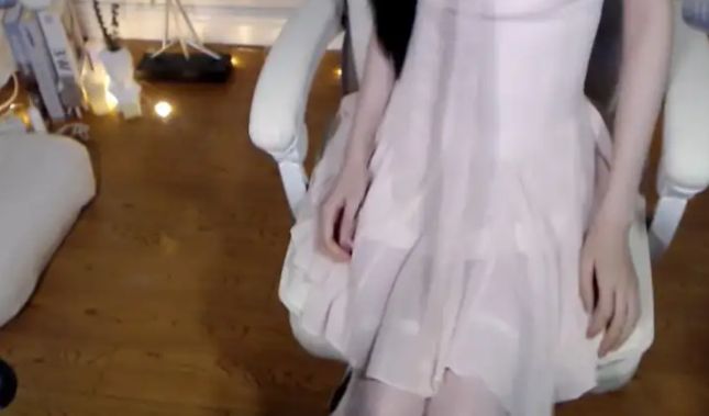 主播婉儿别闹停播原因是什么？和开箱视频有关吗插图