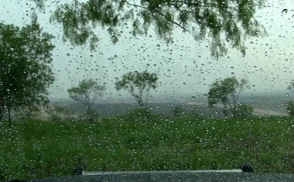 实录一个小时干净下雨声|车内视角