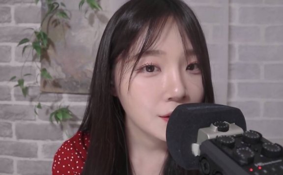 喜欢躲在车里听雨声？或许你应该尝试下asmr！