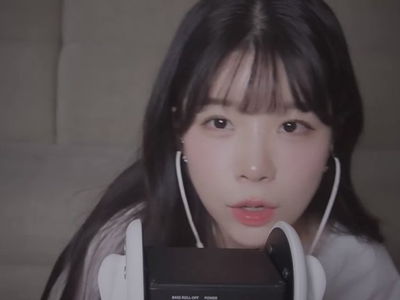 yeonchu使用糖果触发声音哄睡轻语